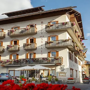 Aquila 3*, Cortina dʼAmpezzo Italia